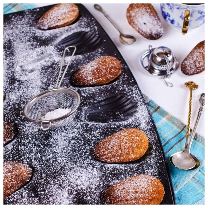 Lot de 2 moules a madeleines 12 empreintes - ZENKER - Spécial Countries Lot de 2 moules a madeleines 12 empreintes - ZENKER - Spécial Countries
