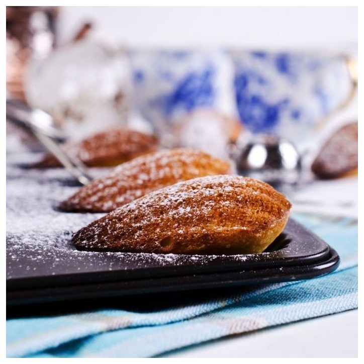 Lot de 2 moules a madeleines 12 empreintes - ZENKER - Spécial Countries Lot de 2 moules a madeleines 12 empreintes - ZENKER - Spécial Countries