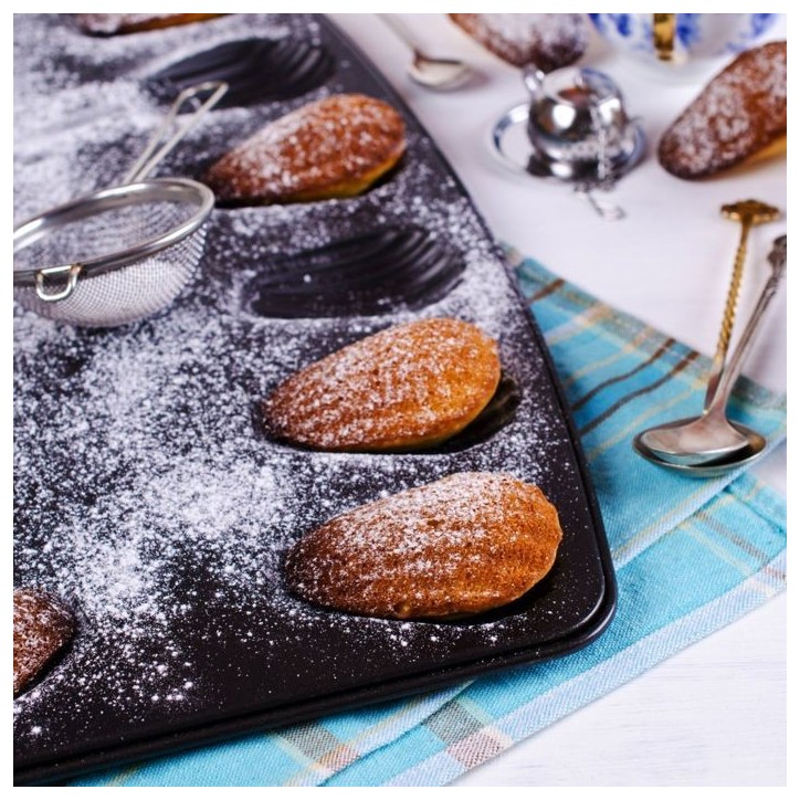 Lot de 2 moules a madeleines 12 empreintes - ZENKER - Spécial Countries Lot de 2 moules a madeleines 12 empreintes - ZENKER - Spécial Countries
