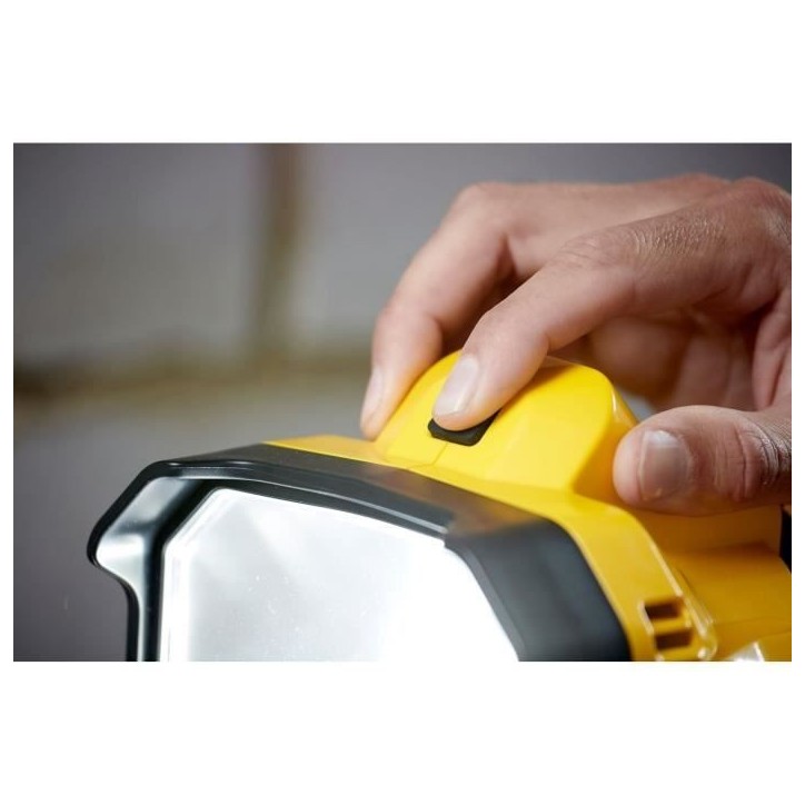 Lampe Projecteur - Stanley Fatmax - SFMCL030B-XJ - LED - 18V - 750 a 1850 Lumens - Sans Batterie