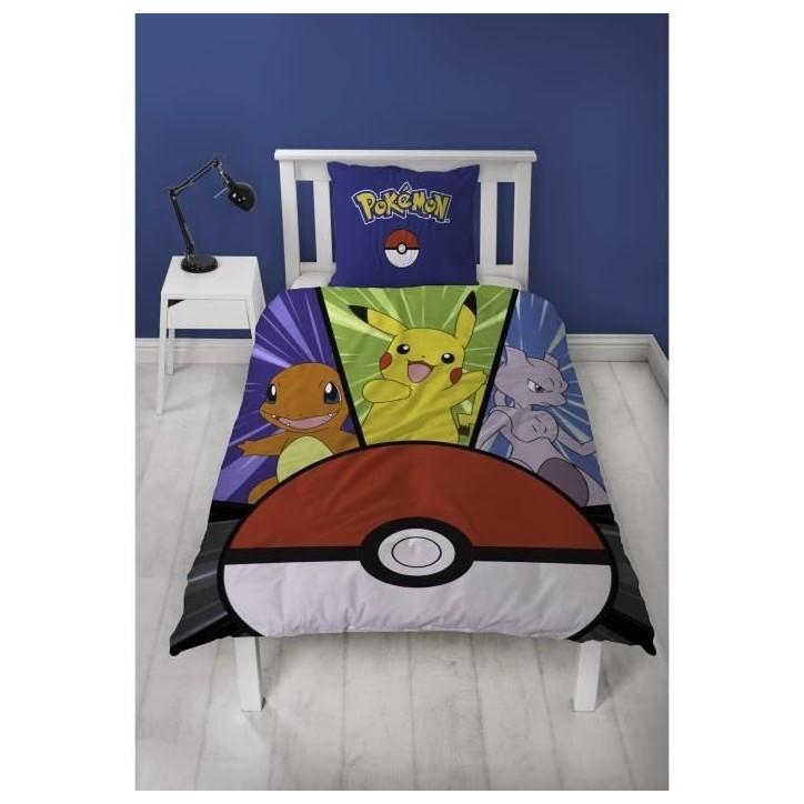 Parure de lit - POKEMON - Pikachu et Poké-ball - Microfibre - 1 housse de couette 140 x 200 cm + 1 taie 63 x 63 cm Parure de lit - POKEMON - Pikachu et Poké-ball - Microfibre - 1 housse de couette 140 x 200 cm + 1 taie 63 x 63 cm