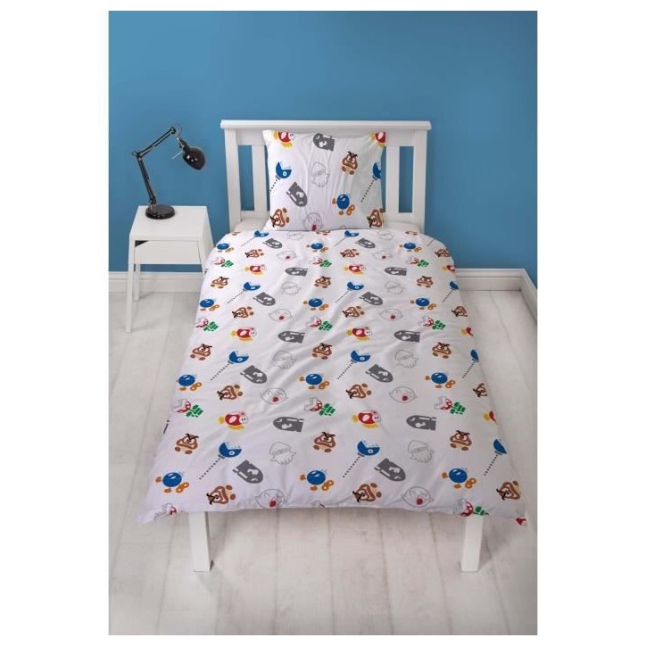Parure de lit - MARIO BROS - Super Mario et ses amis - Microfibre - 1 housse de couette 140 x 200 cm + 1 taie 63 x 63 cm Parure de lit - MARIO BROS - Super Mario et ses amis - Microfibre - 1 housse de couette 140 x 200 cm + 1 taie 63 x 63 cm