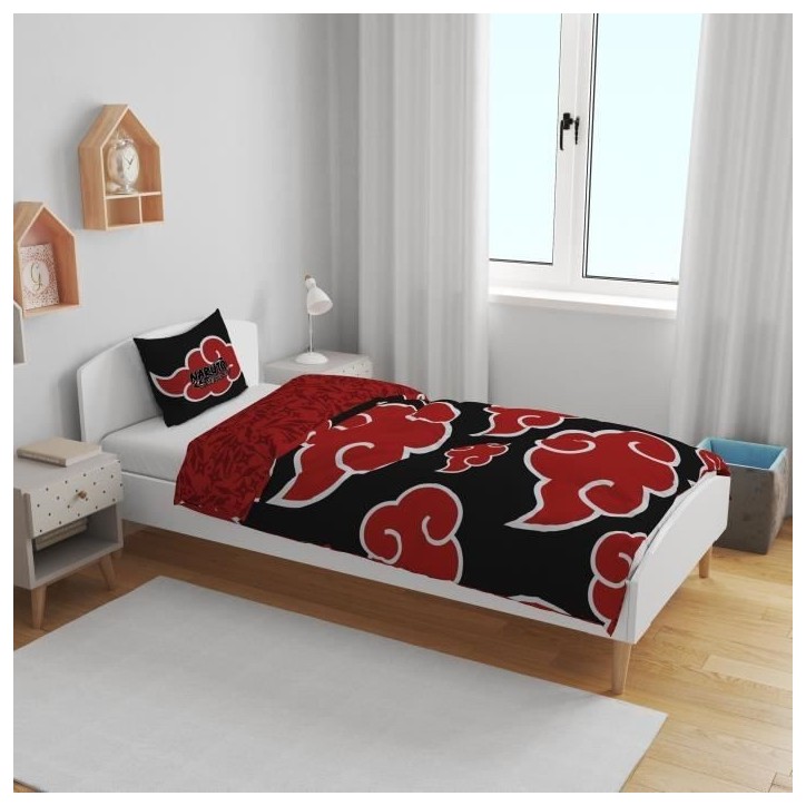 Parure de lit - NARUTO - Akatsuki - Microfibre - 1 housse de couette 140 x 200 cm + 1 taie 63 x 63 cm Parure de lit - NARUTO - Akatsuki - Microfibre - 1 housse de couette 140 x 200 cm + 1 taie 63 x 63 cm