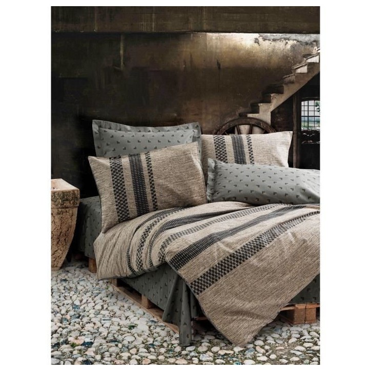 Parure de lit - 1 housse de couette 220 x 240 cm + 2 taies d'oreiller 60 x 60 cm - 100% coton renforcé - Brun Parure de lit - 1 housse de couette 220 x 240 cm + 2 taies d'oreiller 60 x 60 cm - 100% coton renforcé - Brun
