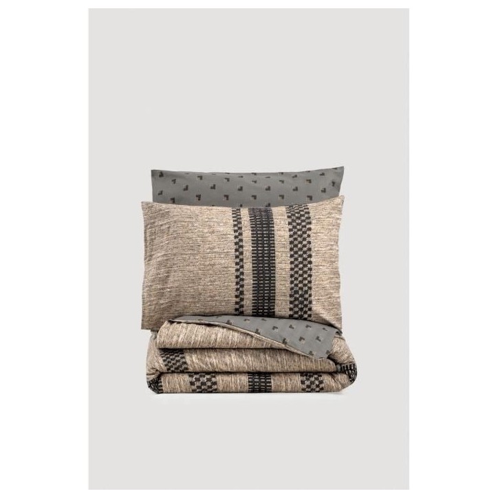 Parure de lit - 1 housse de couette 220 x 240 cm + 2 taies d'oreiller 60 x 60 cm - 100% coton renforcé - Brun Parure de lit - 1 housse de couette 220 x 240 cm + 2 taies d'oreiller 60 x 60 cm - 100% coton renforcé - Brun