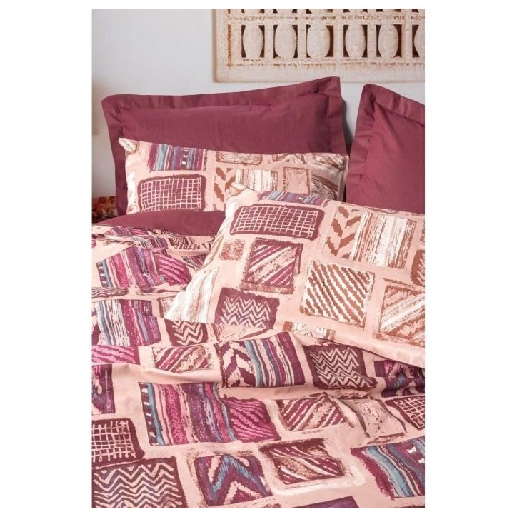 Parure de lit - 1 housse de couette 220 x 240 cm + 2 taies d'oreiller 60 x 60 cm - 100% coton renforcé - Rouge Parure de lit - 1 housse de couette 220 x 240 cm + 2 taies d'oreiller 60 x 60 cm - 100% coton renforcé - Rouge