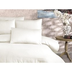 Parure de lit - 1 housse de couette 220 x 240 cm + 2 taies d'oreiller
