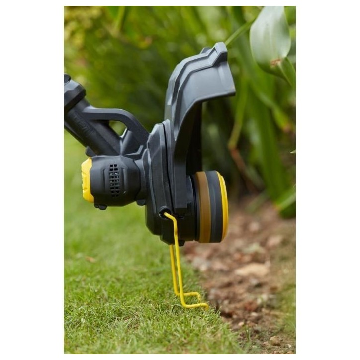 Coupe-bordure électrique sans fil + batterie 4Ah + chargeur - Stanley Fatmax - SFMCST933M1-QW - 18V - 33 cm Coupe-bordure électrique sans fil + batterie 4Ah + chargeur - Stanley Fatmax - SFMCST933M1-QW - 18V - 33 cm