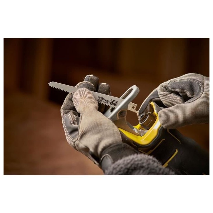 Scie sabre sans fil - Stanley Fatmax - Brushless - SFMCS310B-XJ - 18V