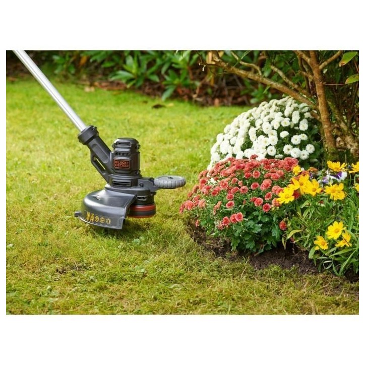 Coupe-bordures électrique filaire - BLACK&DECKER - BESTE628-QS - 550W - 28cm Coupe-bordures électrique filaire - BLACK&DECKER - BESTE628-QS - 550W - 28cm