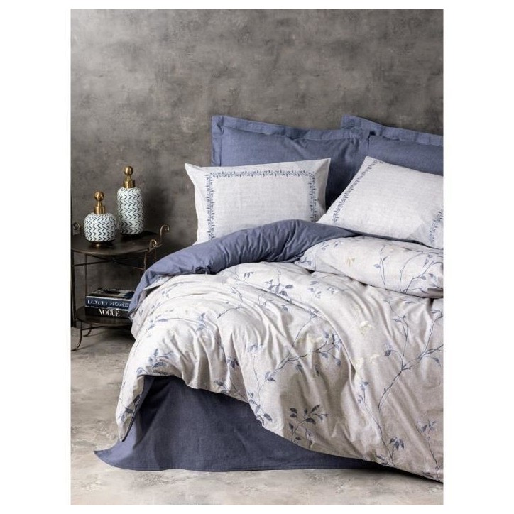 Parure de lit - 1 housse de couette 220 x 240 cm + 2 taies d'oreiller 60 x 60 cm - 100% coton renforcé - Bleu Parure de lit - 1 housse de couette 220 x 240 cm + 2 taies d'oreiller 60 x 60 cm - 100% coton renforcé - Bleu