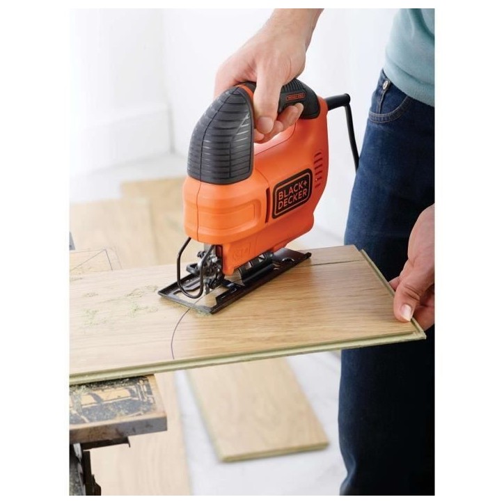 Scie sauteuse pendulaire filaire - BLACK+DECKER - KS701E-QS - 520W - profondeur de coupe 70mm Scie sauteuse pendulaire filaire - BLACK+DECKER - KS701E-QS - 520W - profondeur de coupe 70mm