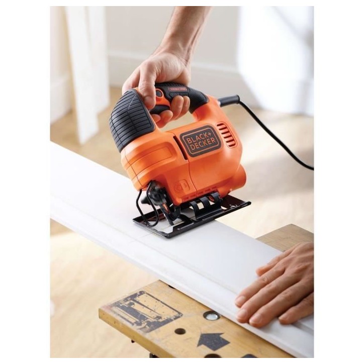 Scie sauteuse pendulaire filaire - BLACK+DECKER - KS701E-QS - 520W - profondeur de coupe 70mm Scie sauteuse pendulaire filaire - BLACK+DECKER - KS701E-QS - 520W - profondeur de coupe 70mm