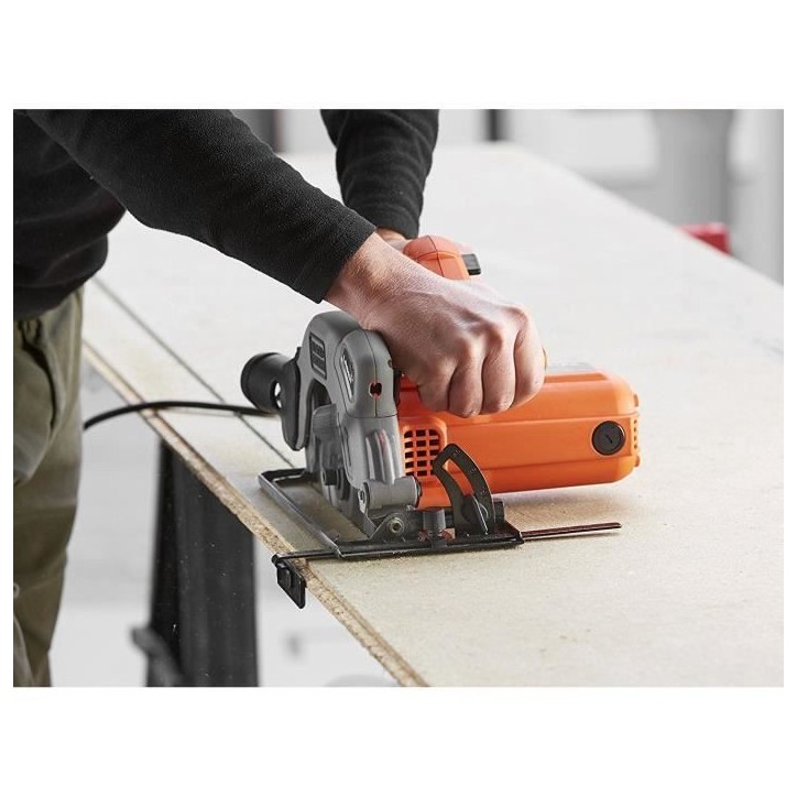Scie circulaire filaire - BLACK&DECKER - CS1250LK-QS - 1250W - Profondeur de coupe 42mm - 66mm - Avec coffre de rangement