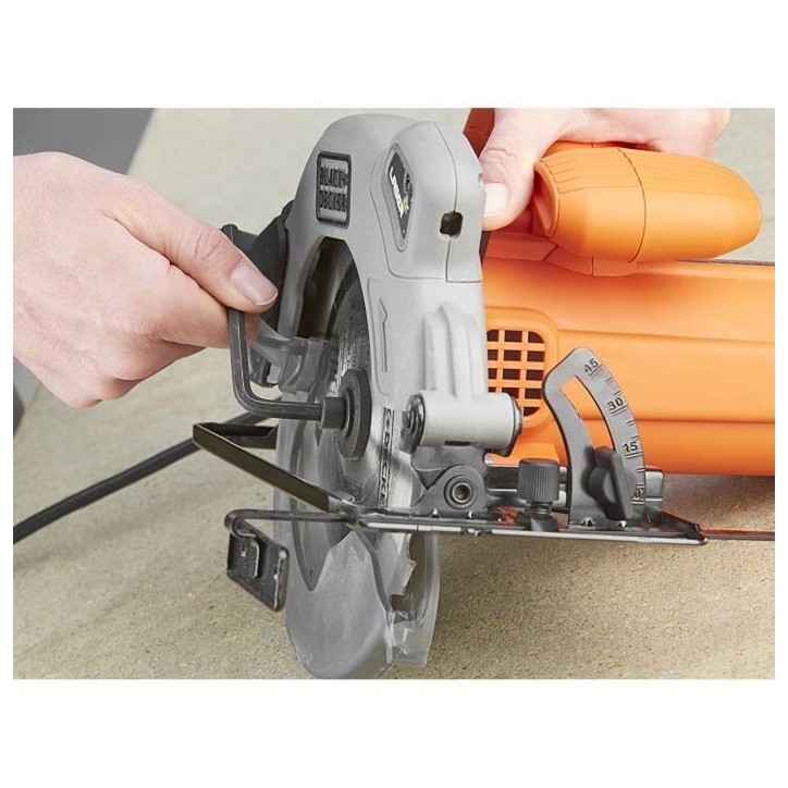 Scie circulaire filaire - BLACK&DECKER - CS1250LK-QS - 1250W - Profondeur de coupe 42mm - 66mm - Avec coffre de rangement