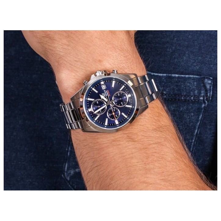 Montre - CASIO - EDIFICE - Quartz - Verre minéral - Etanche 10 ATM - Gris Montre - CASIO - EDIFICE - Quartz - Verre minéral - Etanche 10 ATM - Gris