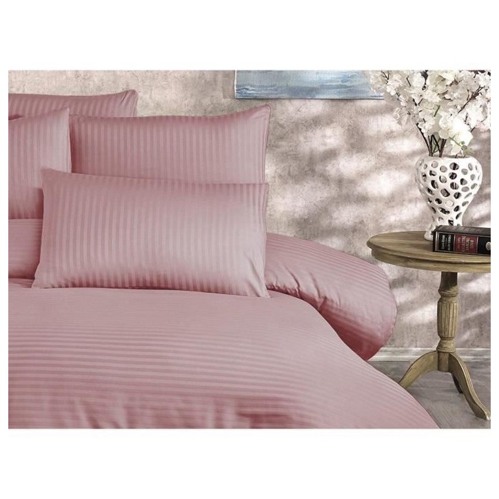 Parure de lit - 1 housse de couette 220 x 240 cm + 2 taies d'oreiller 60 x 60 cm - 70% polyester, 30% coton - Poudre Parure de lit - 1 housse de couette 220 x 240 cm + 2 taies d'oreiller 60 x 60 cm - 70% polyester, 30% coton - Poudre
