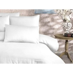 Parure de lit - 1 housse de couette 220 x 240 cm + 2 taies d'oreiller