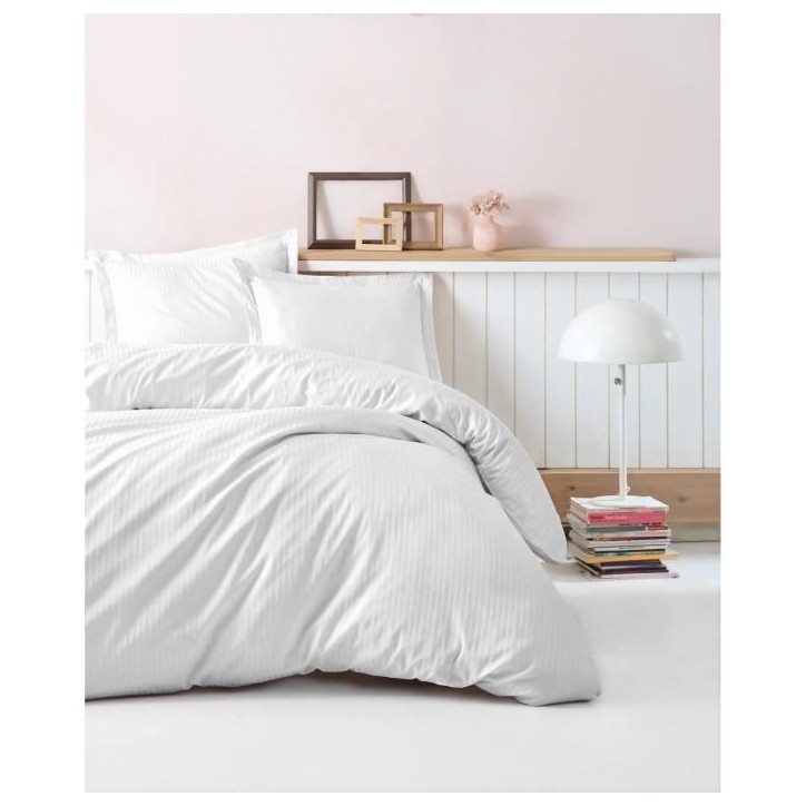 Parure de lit - 1 housse de couette 220 x 240 cm + 2 taies d'oreiller 60 x 60 cm - Satiné 100% coton - Blanc Parure de lit - 1 housse de couette 220 x 240 cm + 2 taies d'oreiller 60 x 60 cm - Satiné 100% coton - Blanc