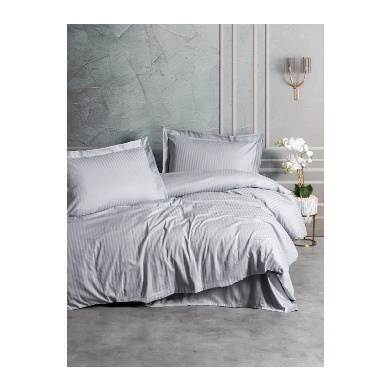 Parure de lit - 1 housse de couette 220 x 240 cm + 2 taies d'oreiller Parure de lit - 1 housse de couette 220 x 240 cm + 2 taies d'oreiller