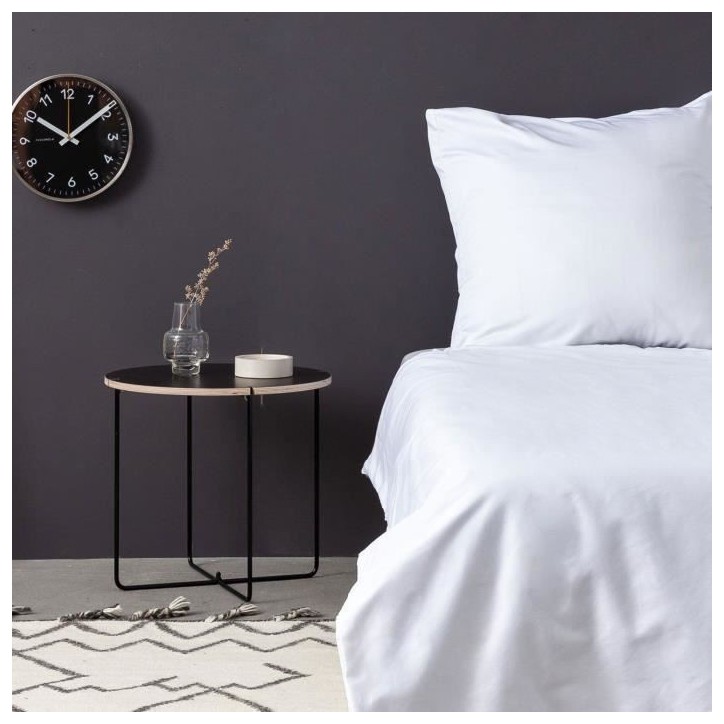 Parure de lit - 1 housse de couette 220 x 240 cm + 2 taies d'oreiller 60 x 60 cm - Satiné 100% coton - Blanc Parure de lit - 1 housse de couette 220 x 240 cm + 2 taies d'oreiller 60 x 60 cm - Satiné 100% coton - Blanc
