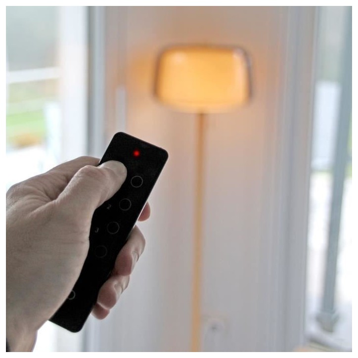 Prise connectée - DiO CONNECTED HOME - DiO Connect Powermeter - Télécommande 3 canaux + 1 groupe
