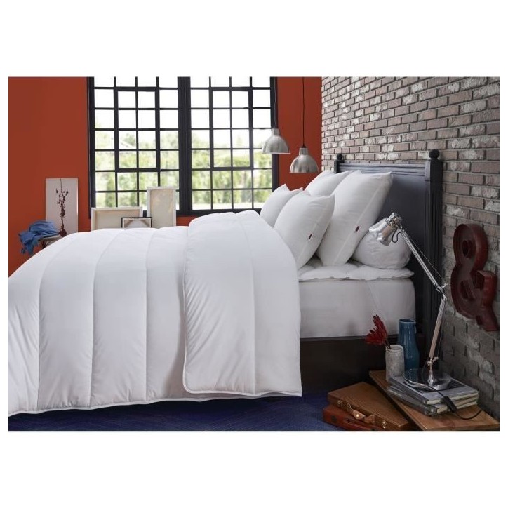 DODO - Couette chaude - Instant douillet - 220 x 240 cm - 2 personnes DODO - Couette chaude - Instant douillet - 220 x 240 cm - 2 personnes