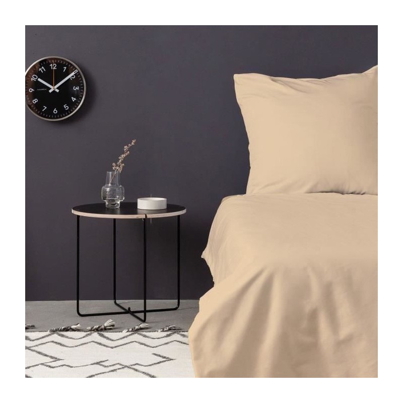 Parure de lit - 1 housse de couette 220 x 240 cm + 2 taies d'oreiller Parure de lit - 1 housse de couette 220 x 240 cm + 2 taies d'oreiller