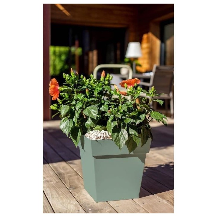 Pot de fleurs Carré 32 cm - EDA - Toscane - 22 L - 32 x 32 x H.32 cm - Vert Laurier Pot de fleurs Carré 32 cm - EDA - Toscane - 22 L - 32 x 32 x H.32 cm - Vert Laurier