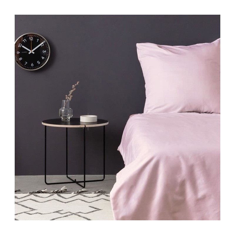 Parure de lit - 1 housse de couette 220 x 240 cm + 2 taies d'oreiller Parure de lit - 1 housse de couette 220 x 240 cm + 2 taies d'oreiller