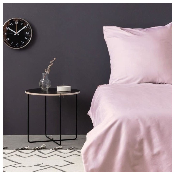 Parure de lit - 1 housse de couette 220 x 240 cm + 2 taies d'oreiller 60 x 60 cm - Satiné 100% coton - Rose Parure de lit - 1 housse de couette 220 x 240 cm + 2 taies d'oreiller 60 x 60 cm - Satiné 100% coton - Rose
