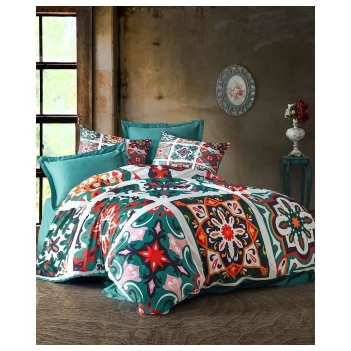 Parure de lit - 1 housse de couette 220 x 240 cm + 2 taies d'oreiller 60 x 60 cm - 100 % polyester microsatin - Vert Parure de lit - 1 housse de couette 220 x 240 cm + 2 taies d'oreiller 60 x 60 cm - 100 % polyester microsatin - Vert