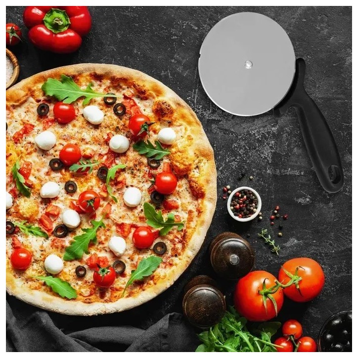 Lot de plaque a pizza et roulette - FACKELMANN PROFESIONAL