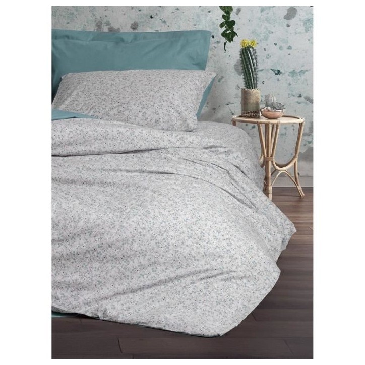 Parure de lit - 1 housse de couette 220 x 240 cm + 2 taies d'oreiller 60 x 60 cm - 100% coton renforcé - Menthe Parure de lit - 1 housse de couette 220 x 240 cm + 2 taies d'oreiller 60 x 60 cm - 100% coton renforcé - Menthe