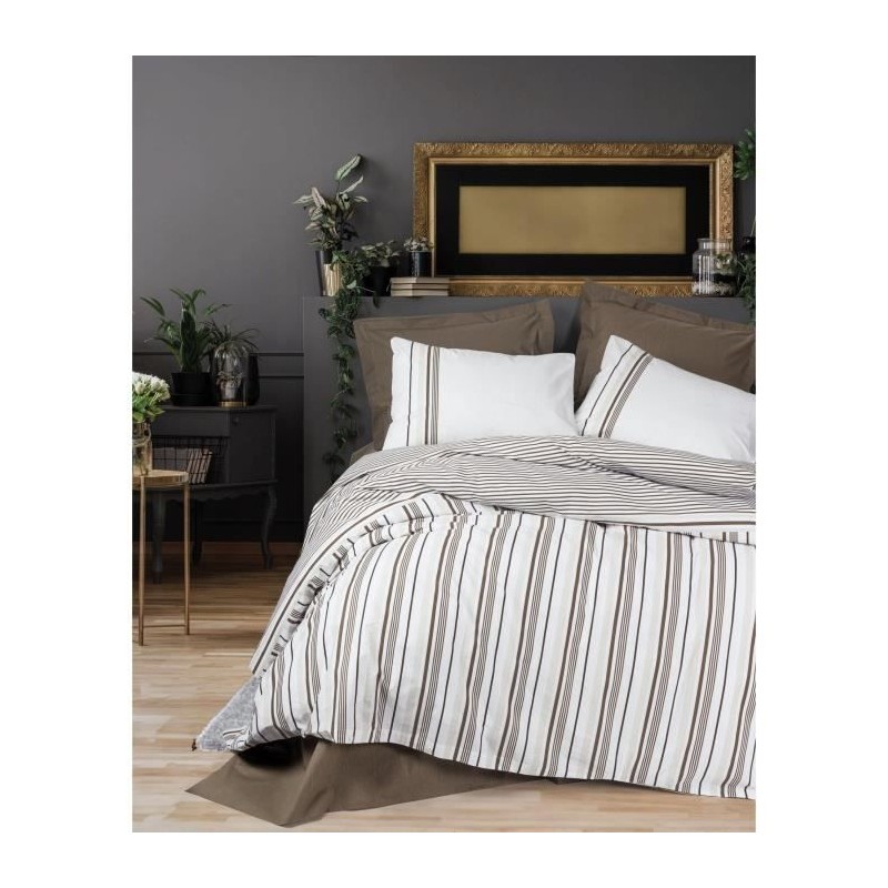 Parure de lit - 1 housse de couette 220 x 240 cm + 2 taies d'oreiller Parure de lit - 1 housse de couette 220 x 240 cm + 2 taies d'oreiller