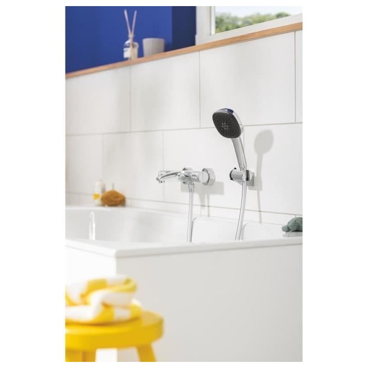 Pommeau de douche - GROHE Vitalio Comfort 110 26092001 - 3 jets (Pluie/Stimulant/Massage) - Sélection facile -Economie d'eau -C Pommeau de douche - GROHE Vitalio Comfort 110 26092001 - 3 jets (Pluie/Stimulant/Massage) - Sélection facile -Economie d'eau -C