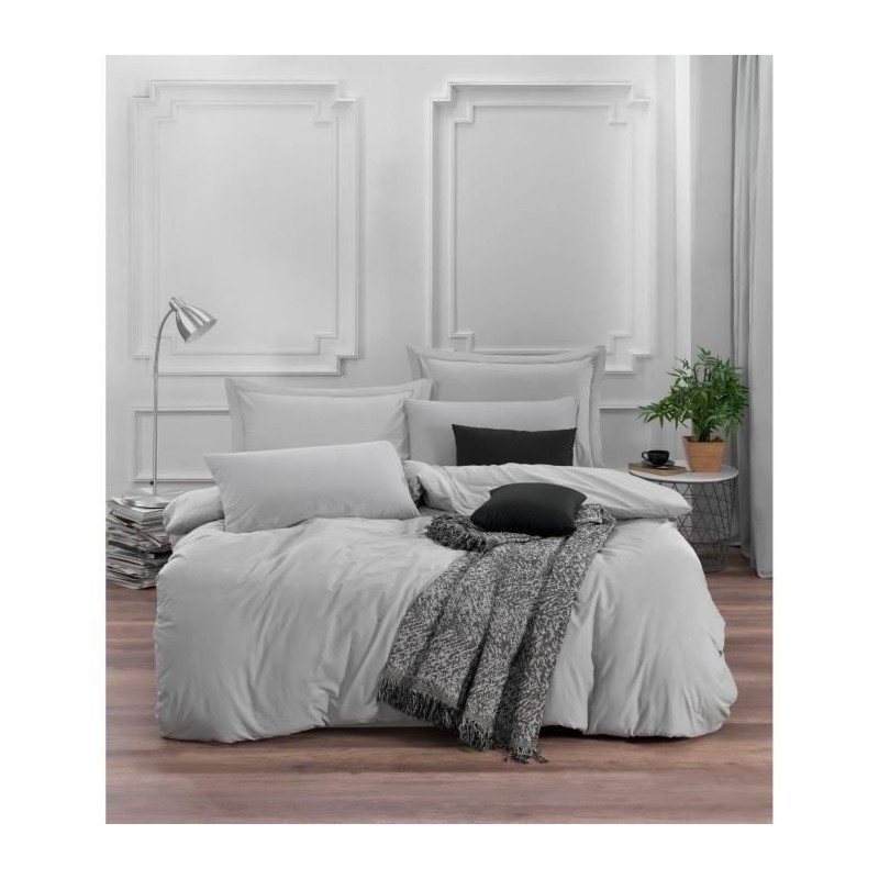 Parure de lit - 1 housse de couette 220 x 240 cm + 2 taies d'oreiller Parure de lit - 1 housse de couette 220 x 240 cm + 2 taies d'oreiller