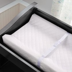 INGENUITY Matelas a langer bébé avec rebords et ceinture de sécurit