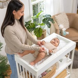 INGENUITY Matelas a langer bébé avec rebords et ceinture de sécurit