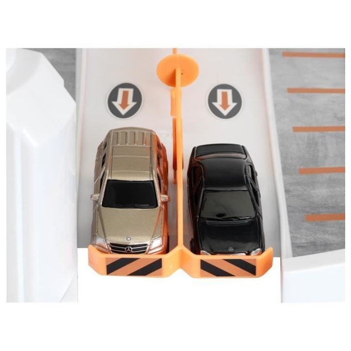 Garage Mercedes-Benz 5 niveaux - KLEIN - Avec deux petites voitures - Des 3 ans Garage Mercedes-Benz 5 niveaux - KLEIN - Avec deux petites voitures - Des 3 ans