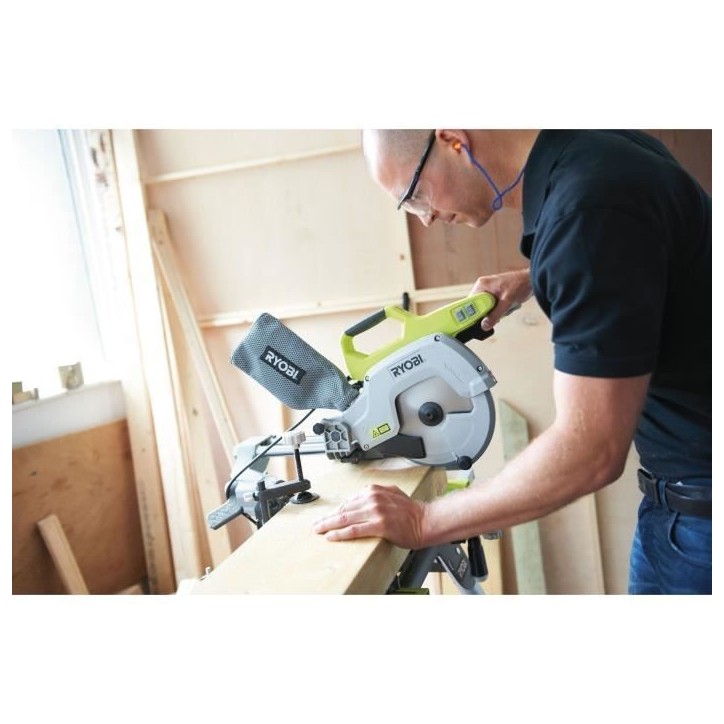 RYOBI - Scie a coupe d'onglets radiale 1 500 W - lame 216 mm 48 dents - capacité 70 x 270 mm a 90°- laser et LED - 15 kg - EMS RYOBI - Scie a coupe d'onglets radiale 1 500 W - lame 216 mm 48 dents - capacité 70 x 270 mm a 90°- laser et LED - 15 kg - EMS