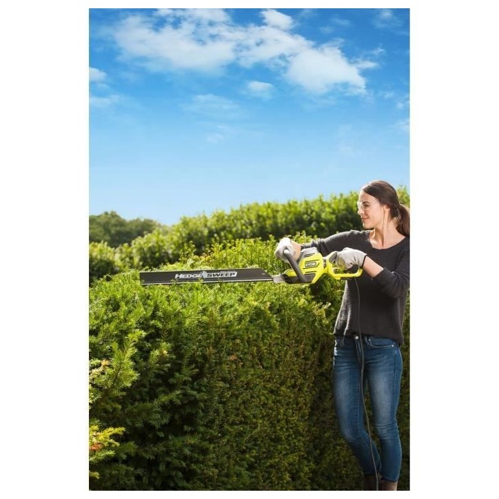 Taille-haies électrique filaire 800 W RYOBI RHT8165RL - lames 65 cm - écartement 34 mm - poignée arriere rotative - HedgeSwee Taille-haies électrique filaire 800 W RYOBI RHT8165RL - lames 65 cm - écartement 34 mm - poignée arriere rotative - HedgeSwee