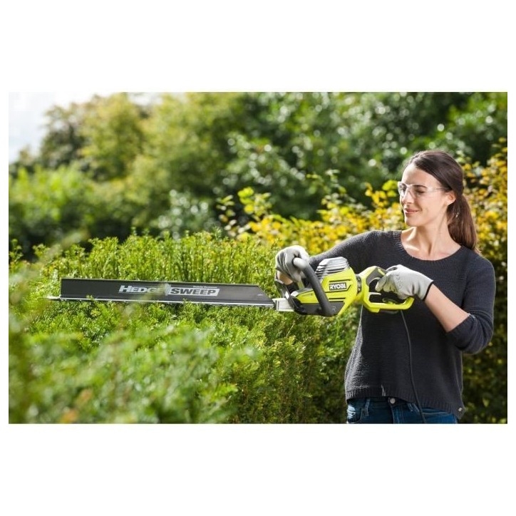 Taille-haies électrique filaire 800 W RYOBI RHT8165RL - lames 65 cm - écartement 34 mm - poignée arriere rotative - HedgeSwee Taille-haies électrique filaire 800 W RYOBI RHT8165RL - lames 65 cm - écartement 34 mm - poignée arriere rotative - HedgeSwee