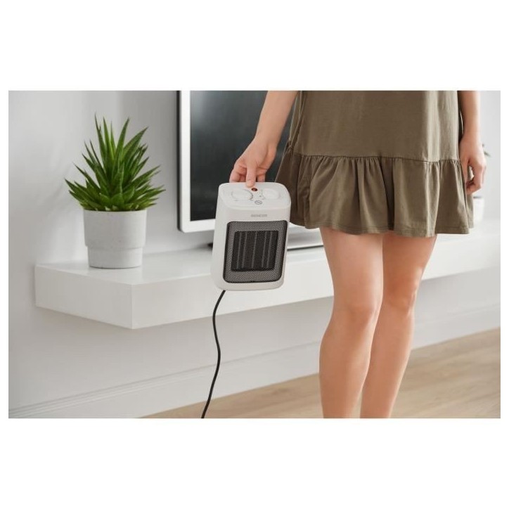Chauffage céramique - SENCOR - SFH 7600WH - 2000 W - 3 niveaux de chauffage - 10/15 m² - Blanc Chauffage céramique - SENCOR - SFH 7600WH - 2000 W - 3 niveaux de chauffage - 10/15 m² - Blanc