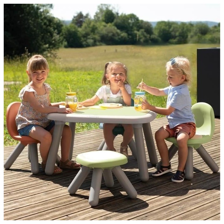 Smoby Life - Chaise enfant vert pomme - Pieds soufflés - Intérieur et Extérieur - Anti-UV Smoby Life - Chaise enfant vert pomme - Pieds soufflés - Intérieur et Extérieur - Anti-UV