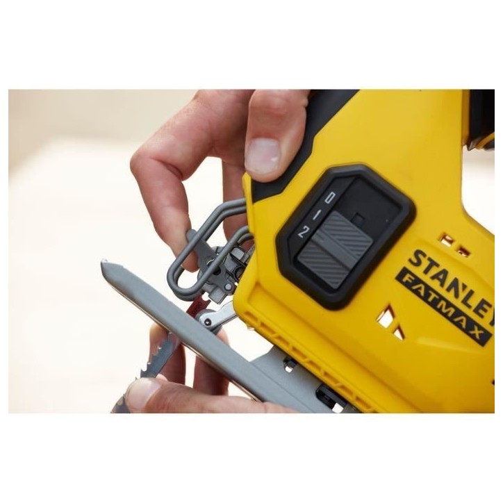 Scie sauteuse sans fil - Stanley Fatmax - SFMCS600B-XJ - 18V - profondeur de coupe jusqu'a 55mm Scie sauteuse sans fil - Stanley Fatmax - SFMCS600B-XJ - 18V - profondeur de coupe jusqu'a 55mm