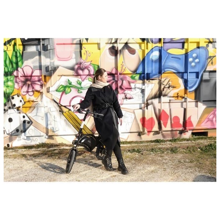 Draisienne électrique - URBANGLIDE - 160 BLACK - 36V - 350W - Pneus 16 - Autonomie 18KM - Vitesse max 25KM/h Draisienne électrique - URBANGLIDE - 160 BLACK - 36V - 350W - Pneus 16 - Autonomie 18KM - Vitesse max 25KM/h