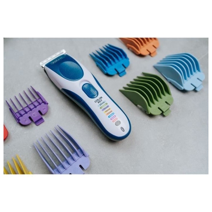 Tondeuse a cheveux - WAHL - COLOR PRO CORDLESS - 3,5 W - 8 sabots - Autonomie : 60 min - Bleu / Gris Tondeuse a cheveux - WAHL - COLOR PRO CORDLESS - 3,5 W - 8 sabots - Autonomie : 60 min - Bleu / Gris