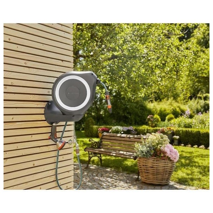 Dévidoir automatique mural RollUp M GARDENA - Longueur 20m - Ø11mm - Kit complet - Garantie 5 ans Dévidoir automatique mural RollUp M GARDENA - Longueur 20m - Ø11mm - Kit complet - Garantie 5 ans