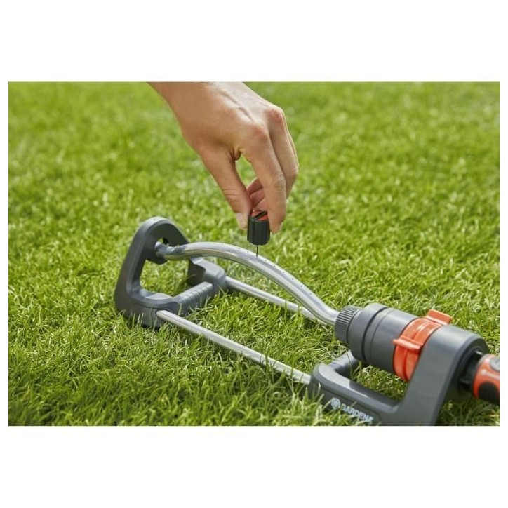 Arroseur oscillant Aqua S - GARDENA - Surface 220m² - Portée 17m max - Résistant UV et gel - Garantie 5 ans
